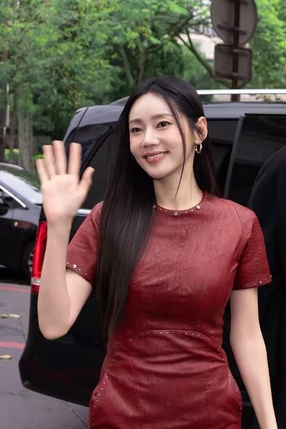 秋瓷炫 ✨秋瓷炫星日记录巴黎时装周SHIATZY CHEN秀场​​​