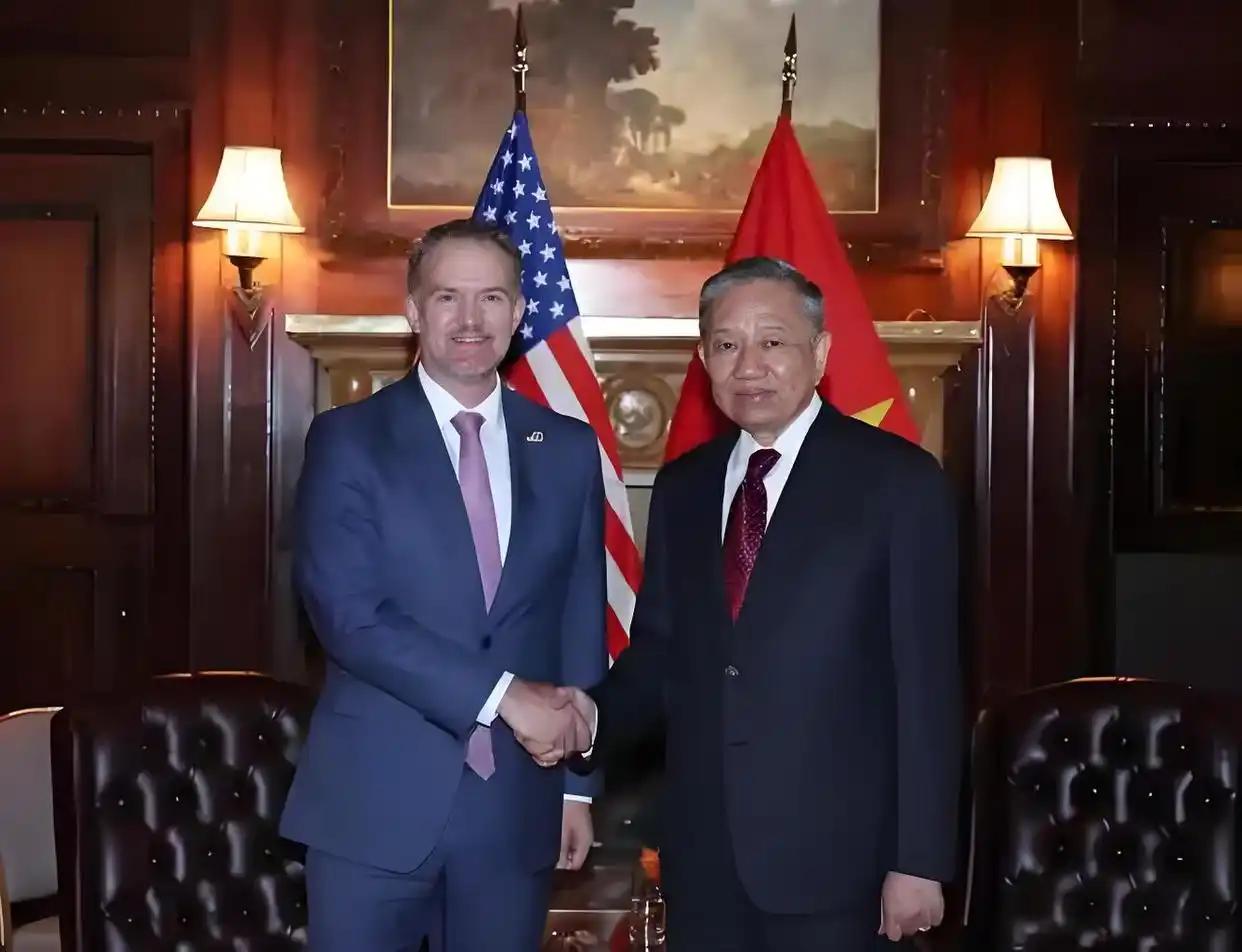 越南访美吃了闭门羹！苏林带着半个内阁的核心人马远赴纽约，结果整整四天，最想见的人