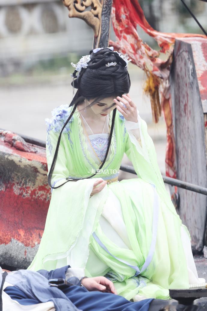 #鞠婧祎姜黎非#鞠婧祎剧中姜黎非角色清新配色穿搭，神女造型每一套都好美啊！[憧憬