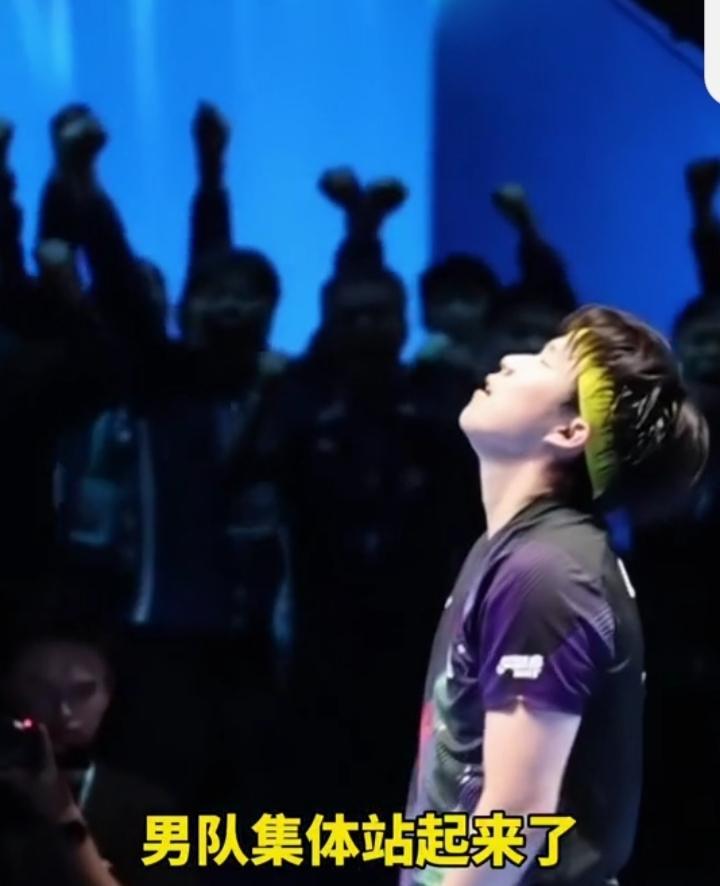 王楚钦太牛了！球打得太漂亮了！
4月3日澳门世界杯男单1/8决赛，王楚钦对阵勒布