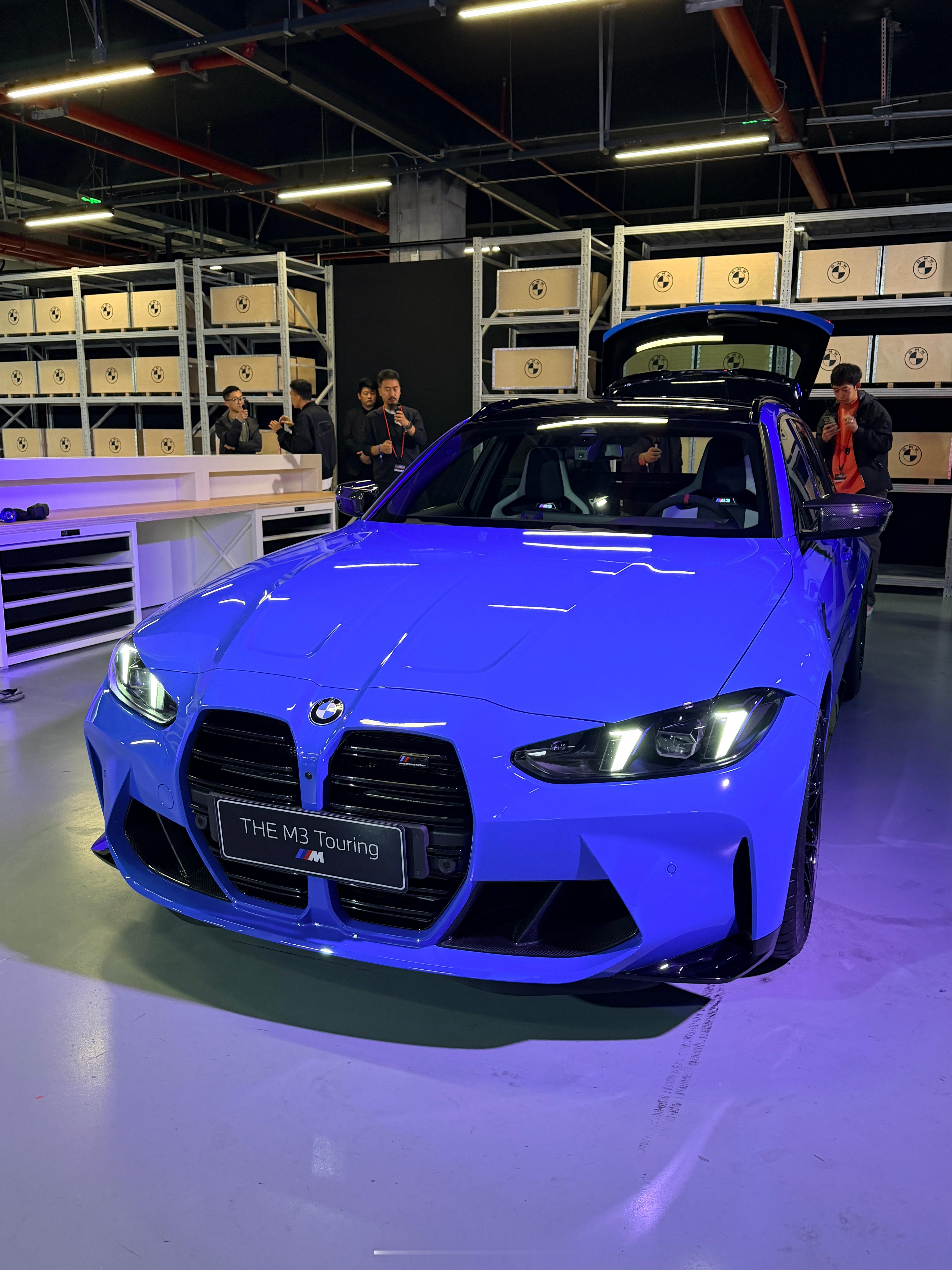 为什么大家都叫它M3 Touring，却不是M3旅行？今天又研究了一下，太多细节