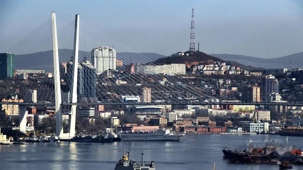 绝不仅是象征意义，海参崴重对中国开放，是百年大计！
我国现在有实际价值的出海口，