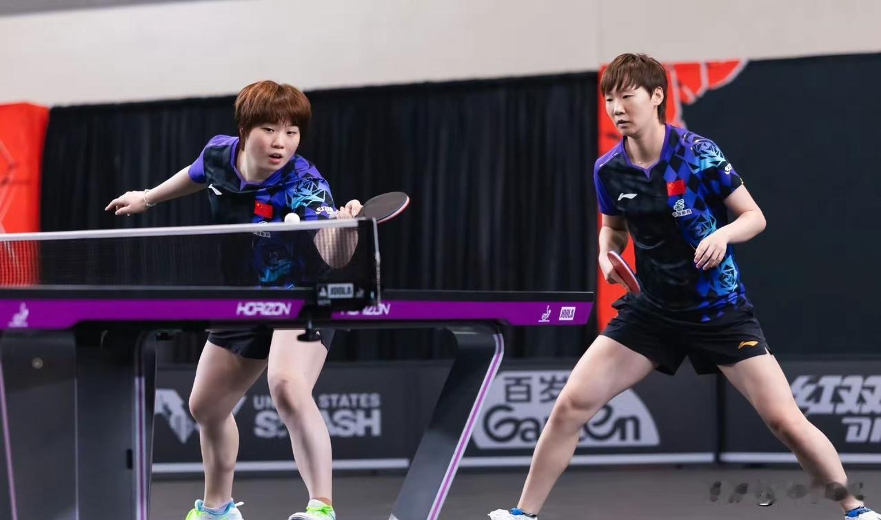 王曼昱和蒯曼3比0战胜王艺迪和陈熠，晋级WTT美国大满贯赛女双决赛，她们决赛的对
