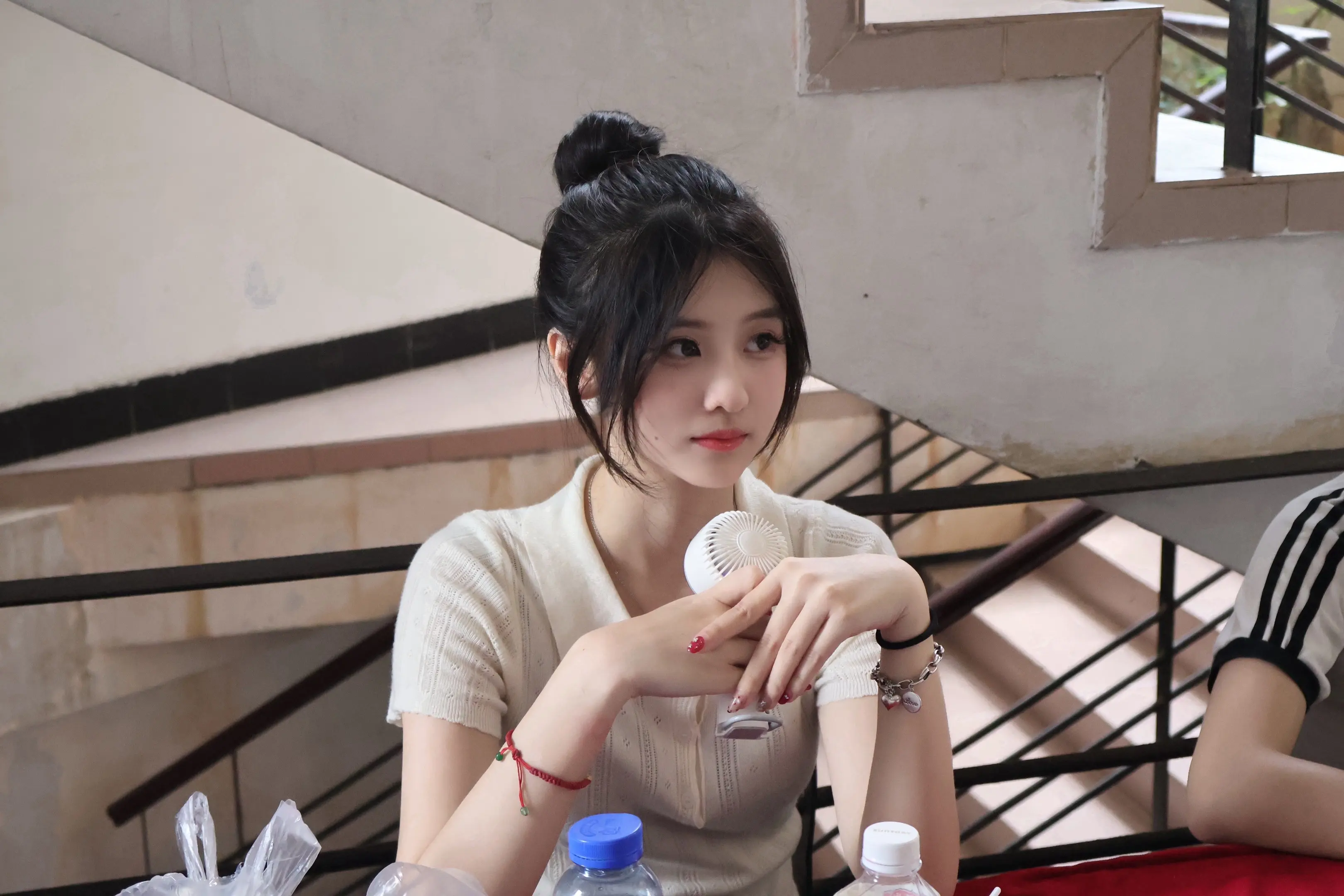 同学请在这边签名哦（今天的丸子头很满意嘿嘿