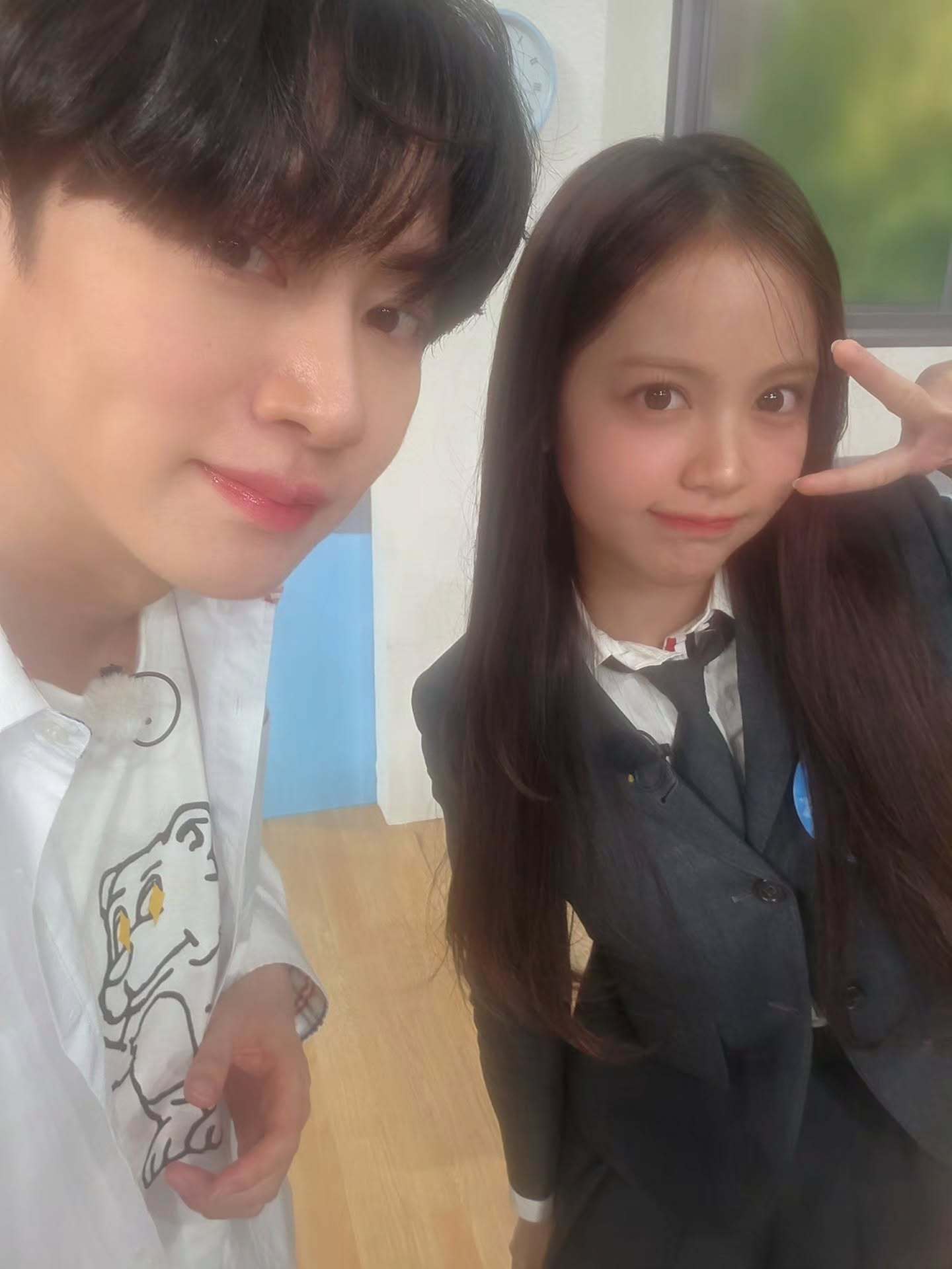 “CB百蓝_。260315金希澈IG更新：一句话概括希范 : 见到rmen和Ji