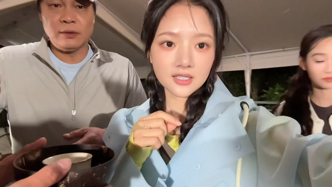 任敏吃蚂蚁任敏生吃蚂蚁 真的太低估任敏了，此女竟然是个狠角色！生吃蚂蚁，在下佩服