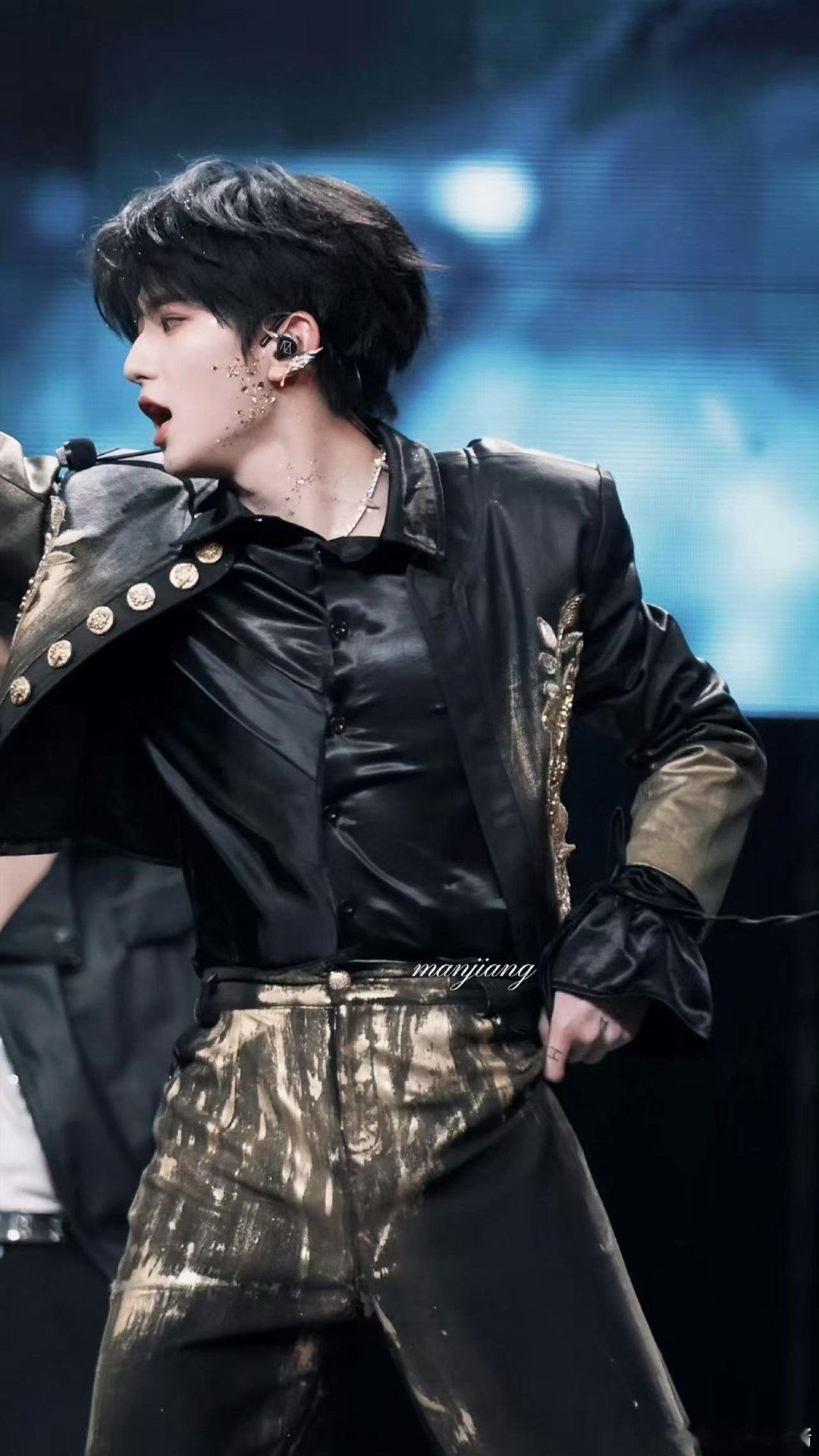 穆祉丞小穆骑士小穆骑士在！小纸团会和小穆骑士一起共渡难关！穆祉丞