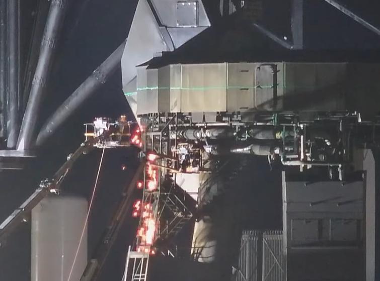 Pad 1的OLM开始拆除。 ​​​