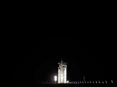 8月21日1时45分，长征四号丙运载火箭在酒泉卫星发射中心点火升空，随后将高分十