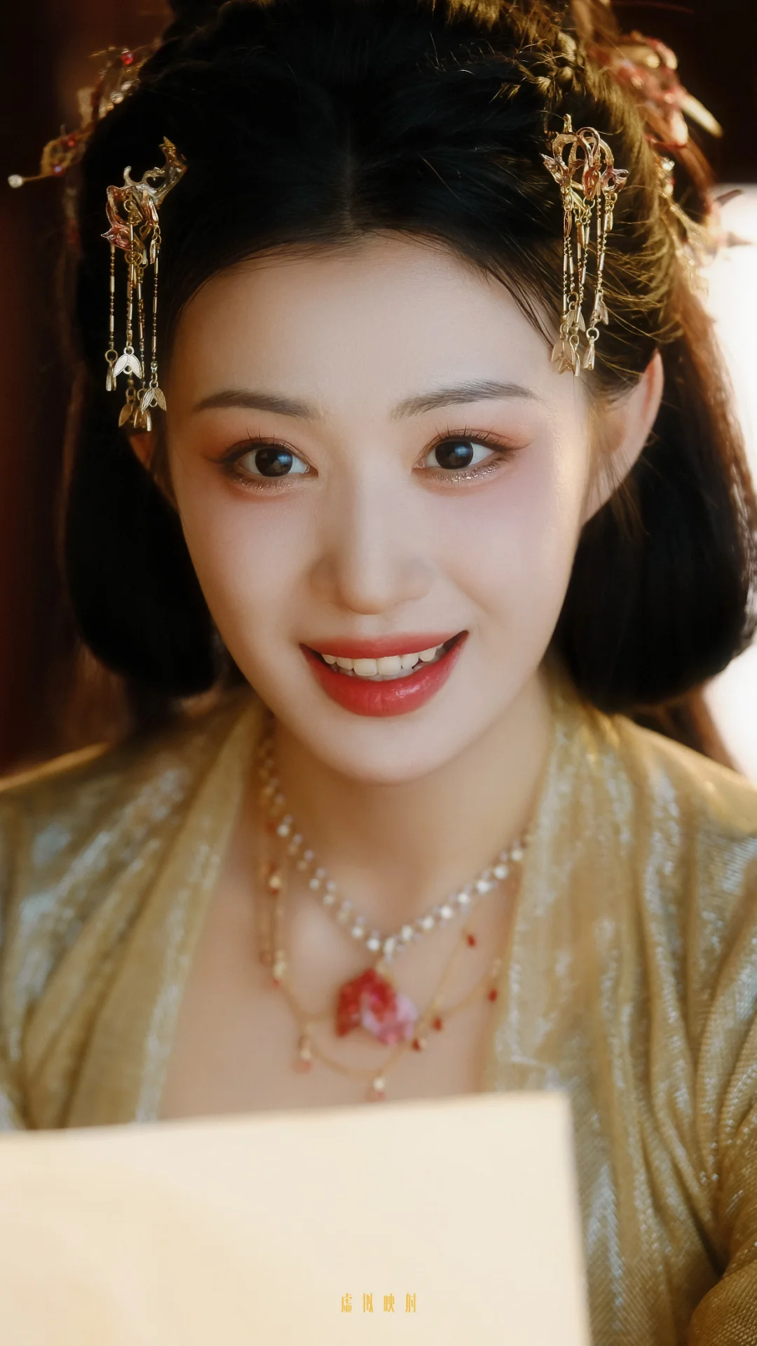 王楚然 |  成何体统 壁纸