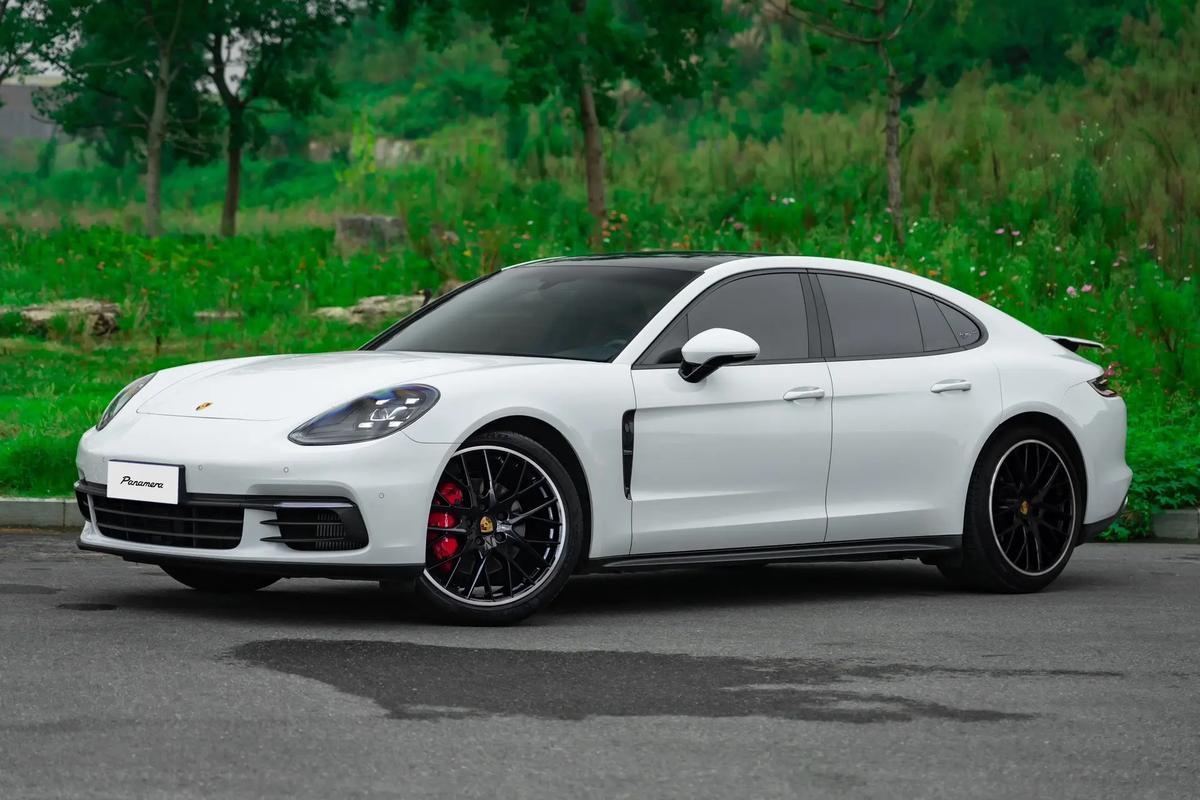 保时捷营业利润暴跌92.7% 下滑这么多，尤其是在中国的销量暴跌。保时捷公布的2