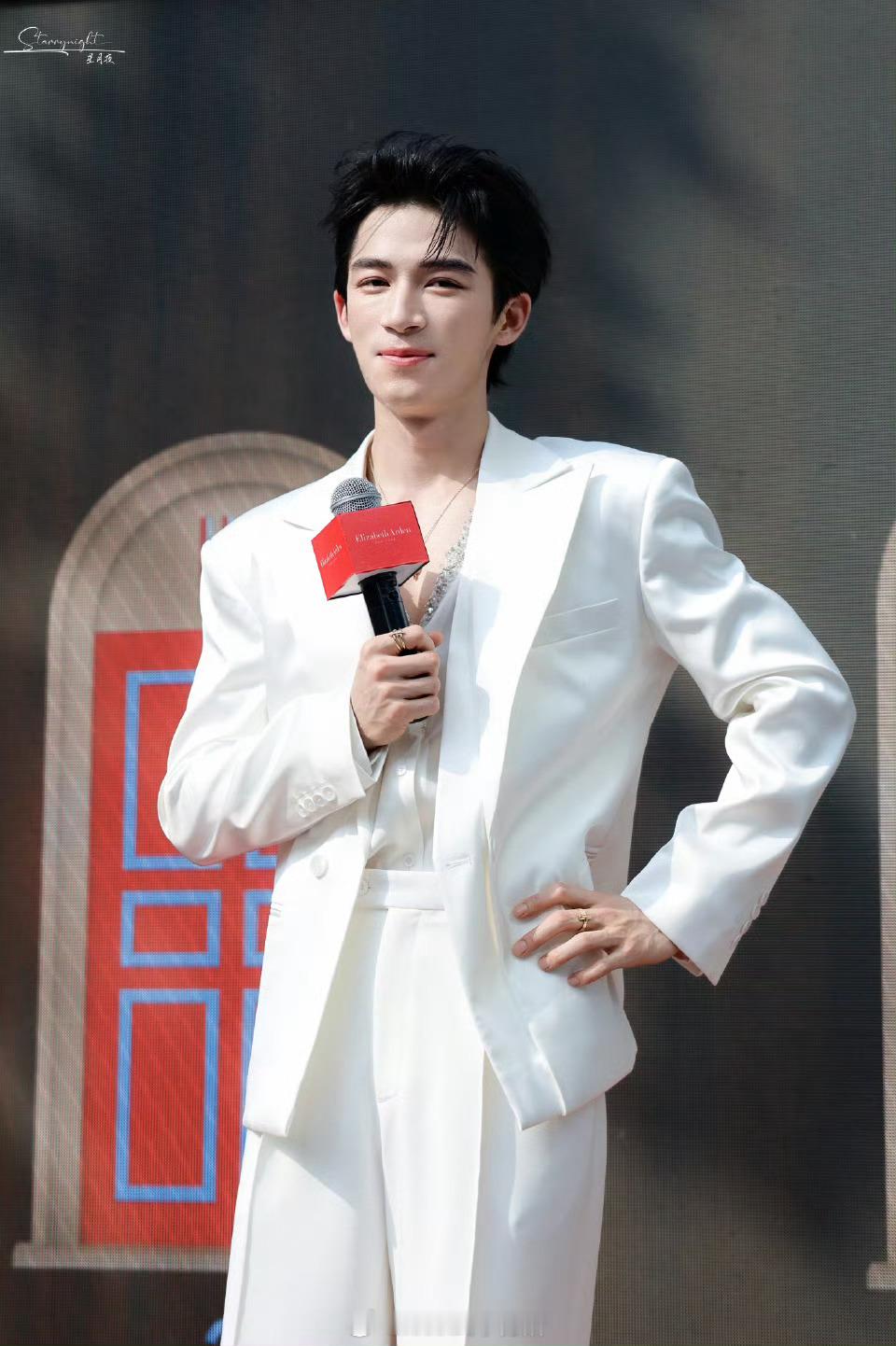 王星越 徐振轩今日营业 ​​​