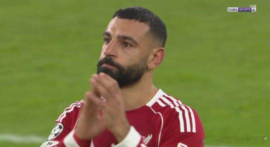 萨拉赫替补待命。这是他自2024年4月以来、跨两个赛季的首次联赛替补。 