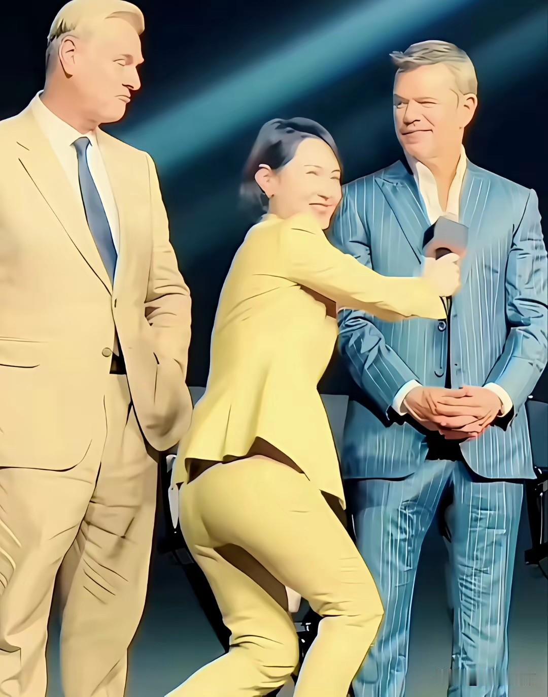 敦煌融媒体聘用外籍主持人的争议还没平息，上海主持人“屈膝”采访外国人的风波又起，