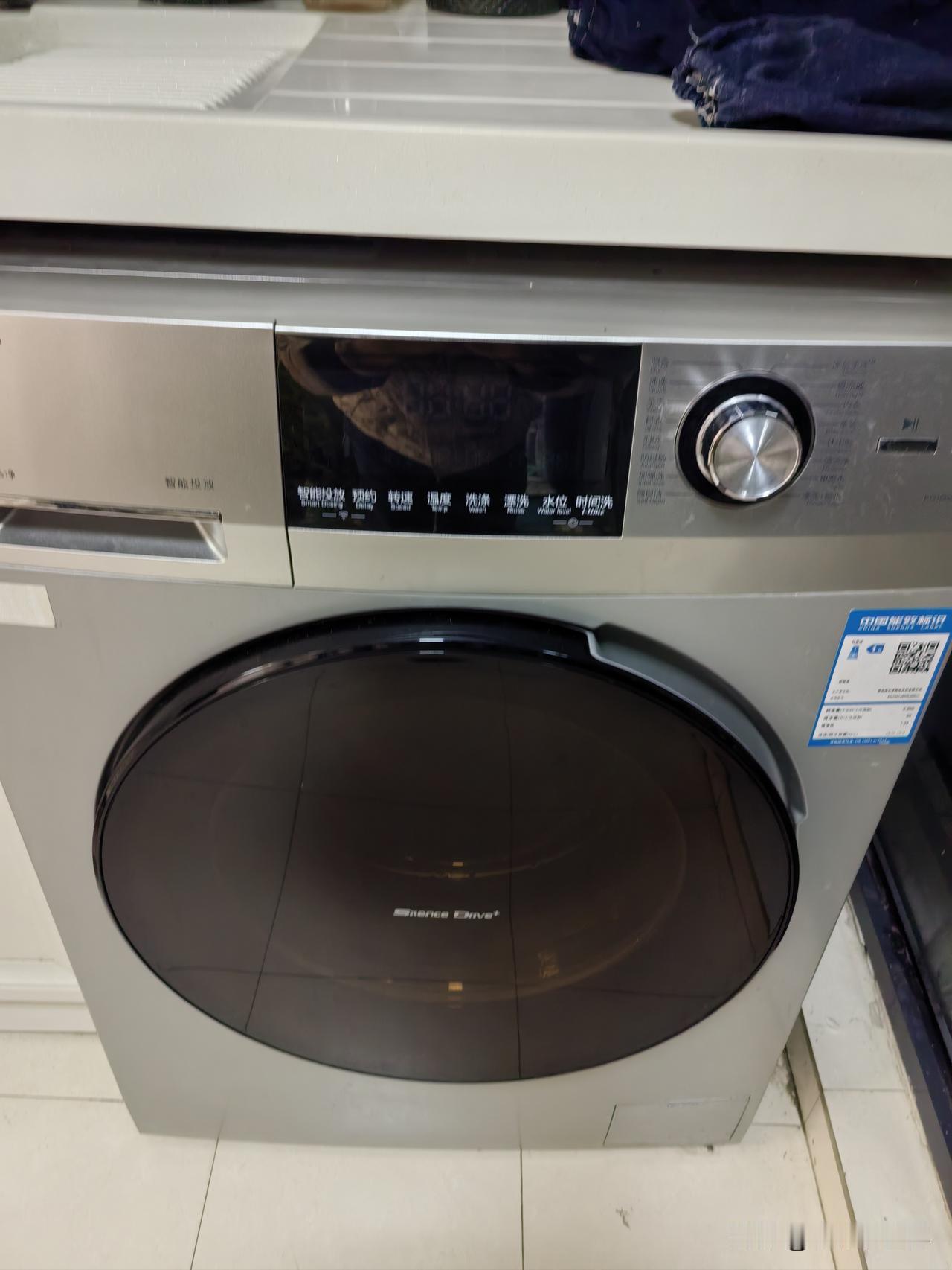 我还挺佩服我自己的，居然自己把洗衣机故障排除了。要知道，这可是开天辟地第一回啊！