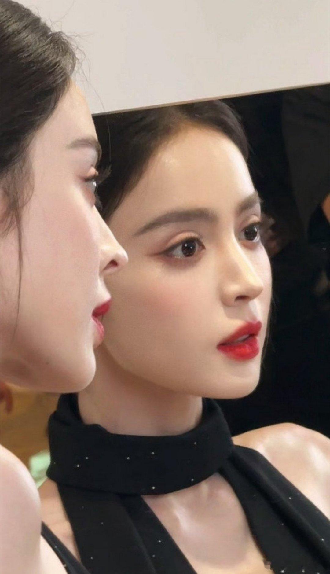 古力娜扎这真的是洋娃娃的存在吧[开学季][开学季][开学季]速速围观 ​​​