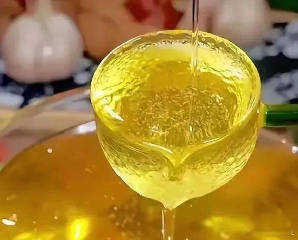 开始今天，我坚决拒绝以下食用油品牌：一、金龙鱼，滚远点！再也不想见到你！二、福临