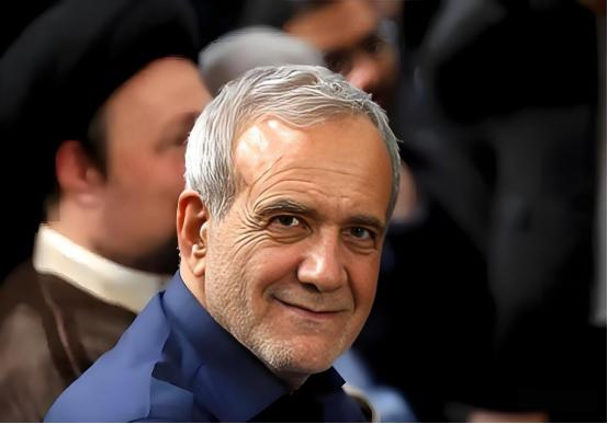 别再说什么佩泽希齐扬是内鬼了！
以色列炸死了伊朗最高领袖哈梅内伊和革命卫队众多高