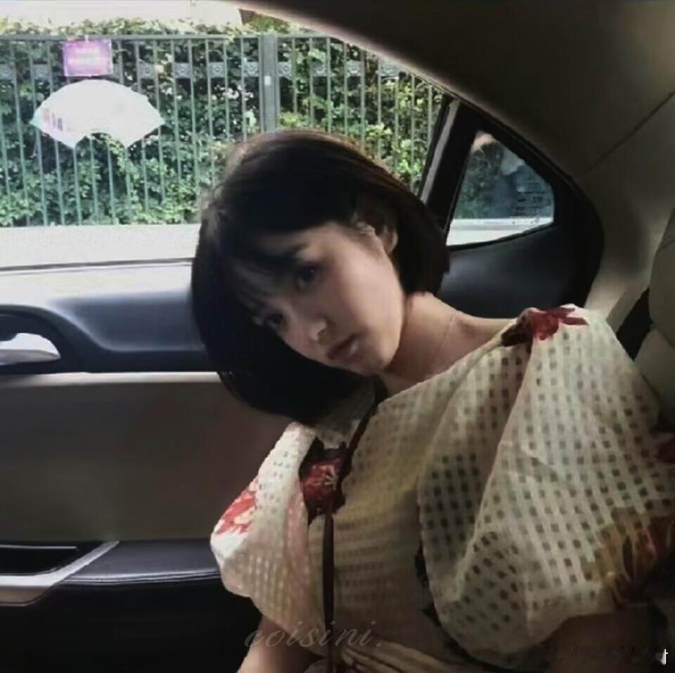 田曦薇早期 