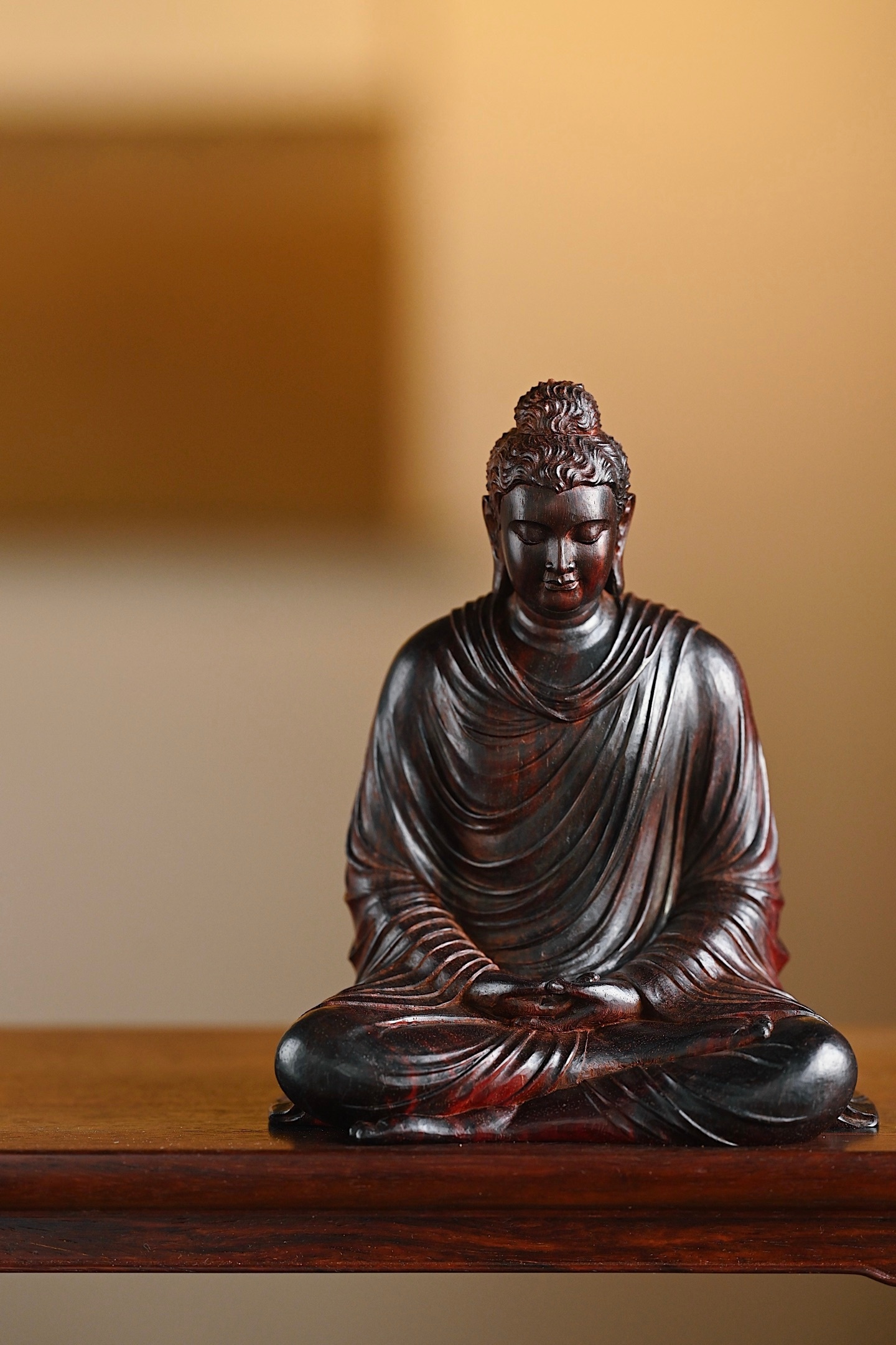 小叶紫檀 | 释迦牟尼甄选高油密印度小叶紫檀老料，整料一体雕琢，造像经典，佛陀结