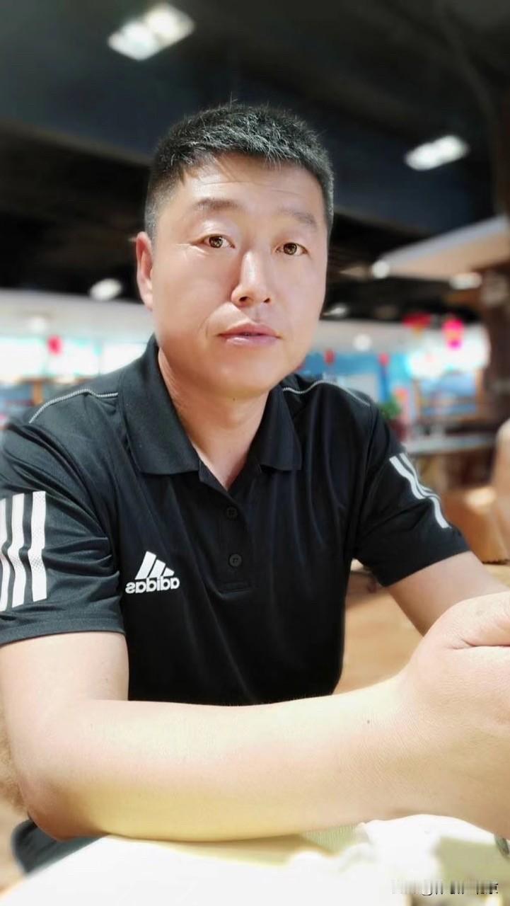 同志您好，我是内蒙人在北漂，网名（伟歌在北京）路过的朋友谢谢（关注一下）