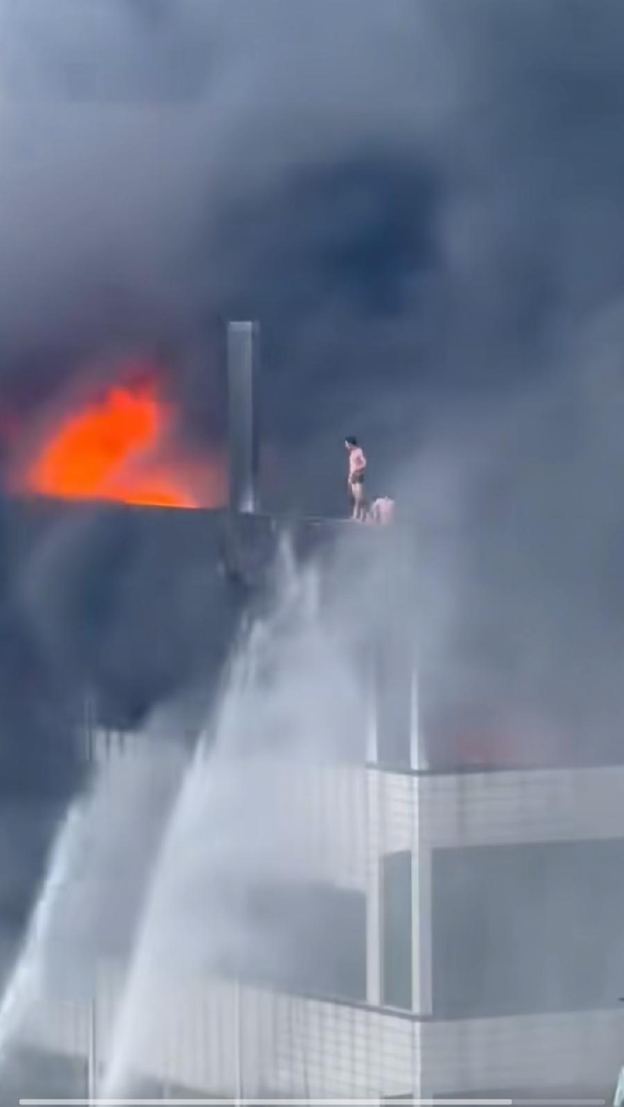 火灾救援给消防队3个建议：
1、超大气垫、高层云梯，全国各个县城必须配备，还有救