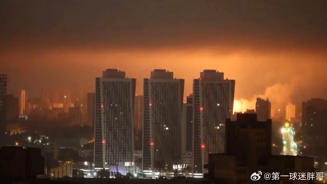 俄称击落乌数百架无人机 俄乌无人机攻防已演变为低成本消耗战，俄方凭借产能优势，2