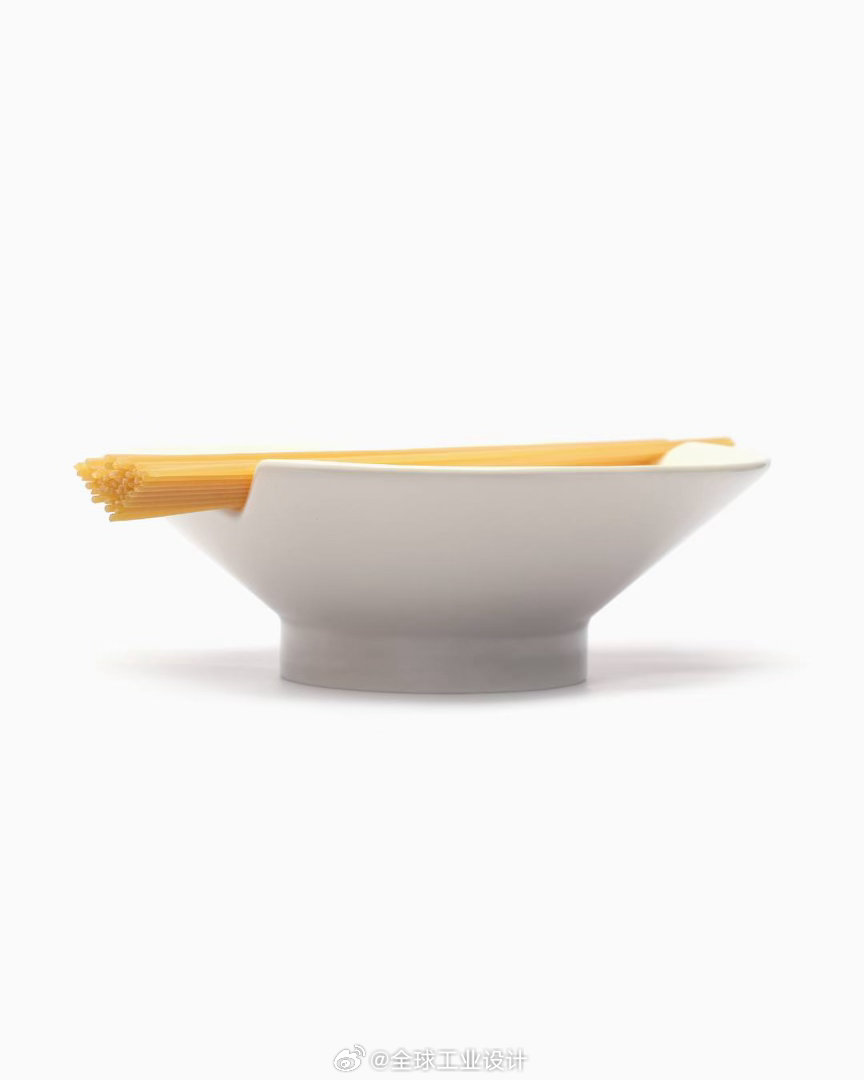 80 grammi餐具|设计：Michele Venisti 一款非常有巧思的餐