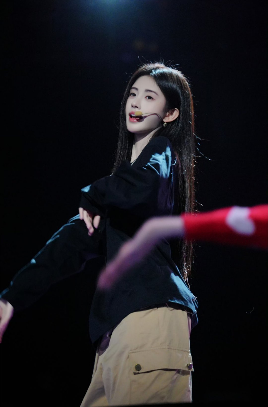 鞠婧祎 jjy鞠婧祎苏绿夏 jjy鞠婧祎万花世界 f你是暗夜星辰，我是永不返航的