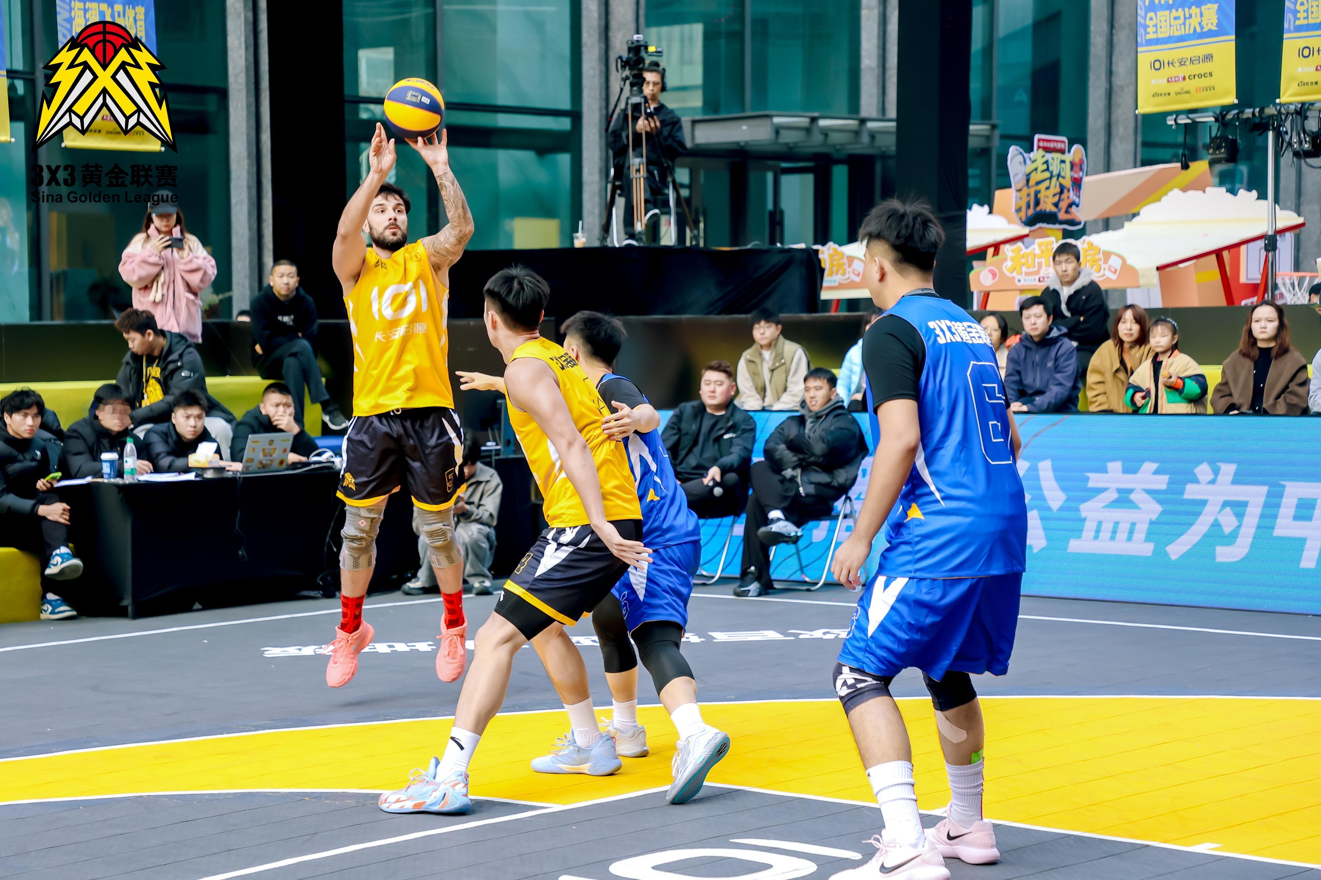3X3黄金联赛空降山城重庆，现在气氛太燃了！看看谁最后能站在山城之巅！丁彦雨航和