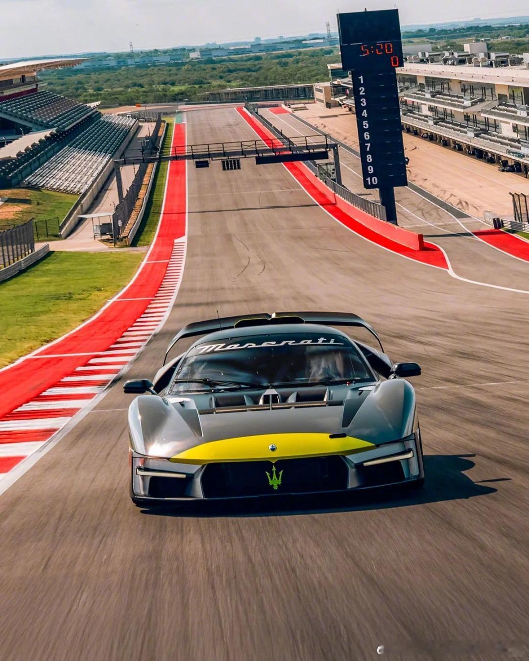 玛莎拉蒂 MCXtrema是仅有的 62 辆赛车之一，我说我怎么没见过[拜托] 