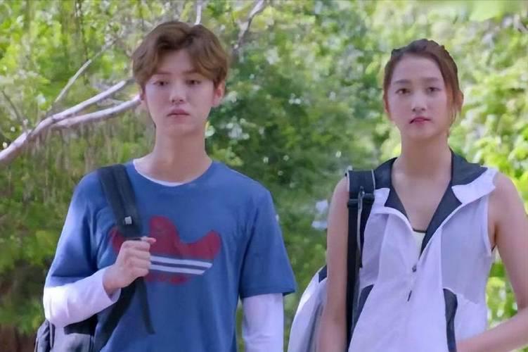 贵圈风向，这回真的变了！刘大锤直播里那句“已成过去式”，算是给这场全网猜了快一年