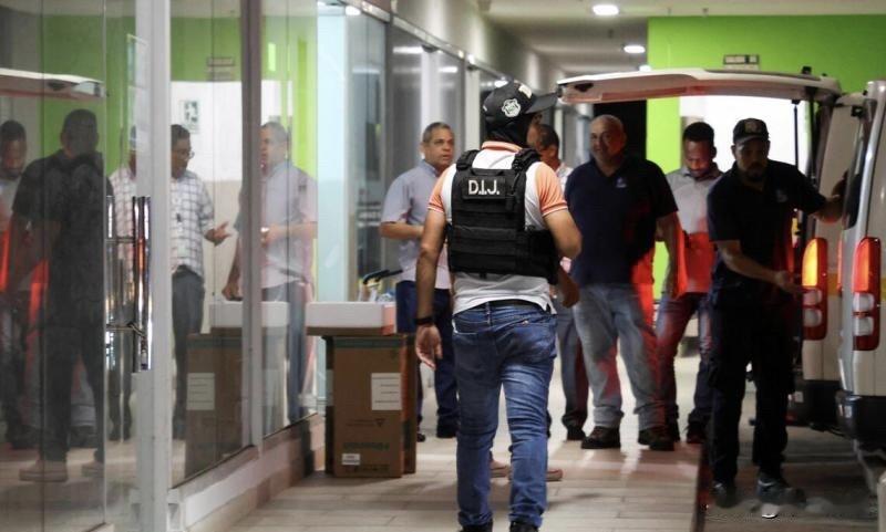 巴拿马突击搜查长和港口子公司办公室，称与接管“无关”

巴拿马政府与香港长江和记