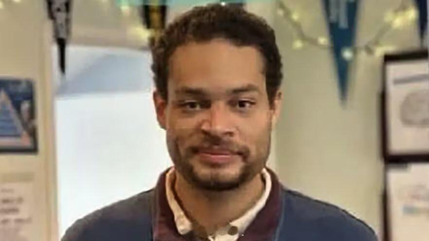 特朗普枪击案凶手曾袭击亲巴勒斯坦抗议者，他还攻击了极左派、哈桑·皮克尔以及密歇根