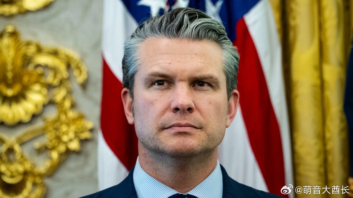 黑格塞斯的幕僚长告诉德里斯科尔先生，特朗普总统不想在军事活动中与一位黑人女军官站