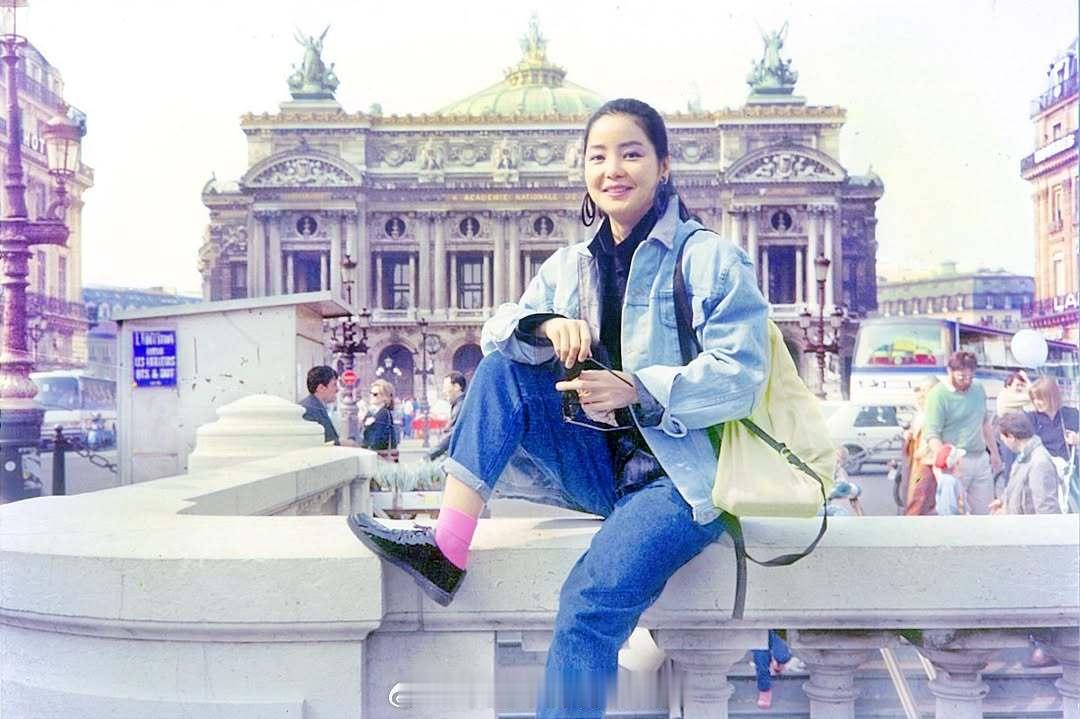 1986年4月，巴黎。（IG）邓丽君[超话] ​​​