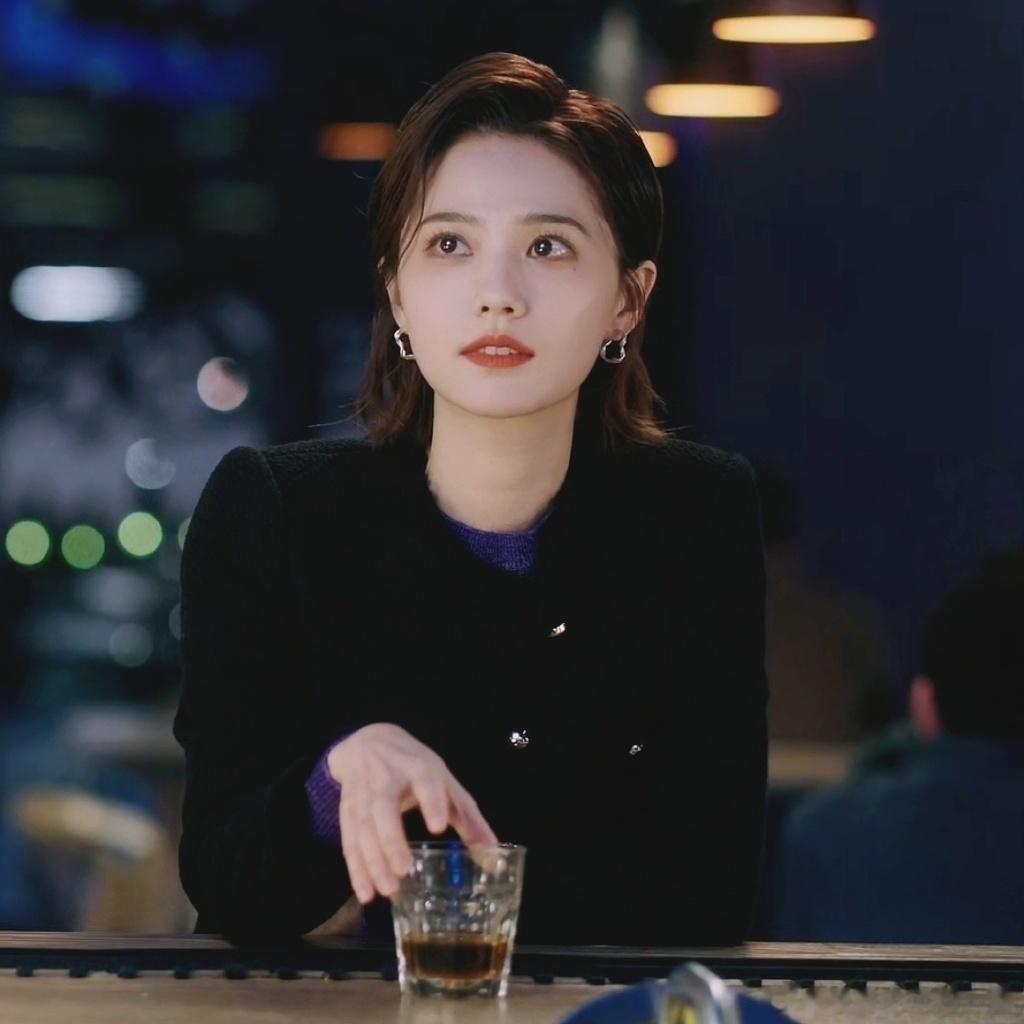 #姜珮瑶直播状态#姜珮瑶短头发真的好漂亮，给人一种精致美，而且气质也在线，真的让