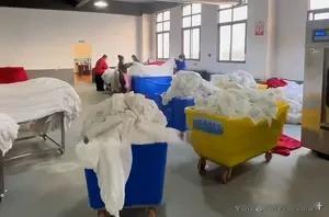 "19小时工作月薪3千？劳动监察介入调查  

每天睁眼干活，闭眼睡觉，19小时