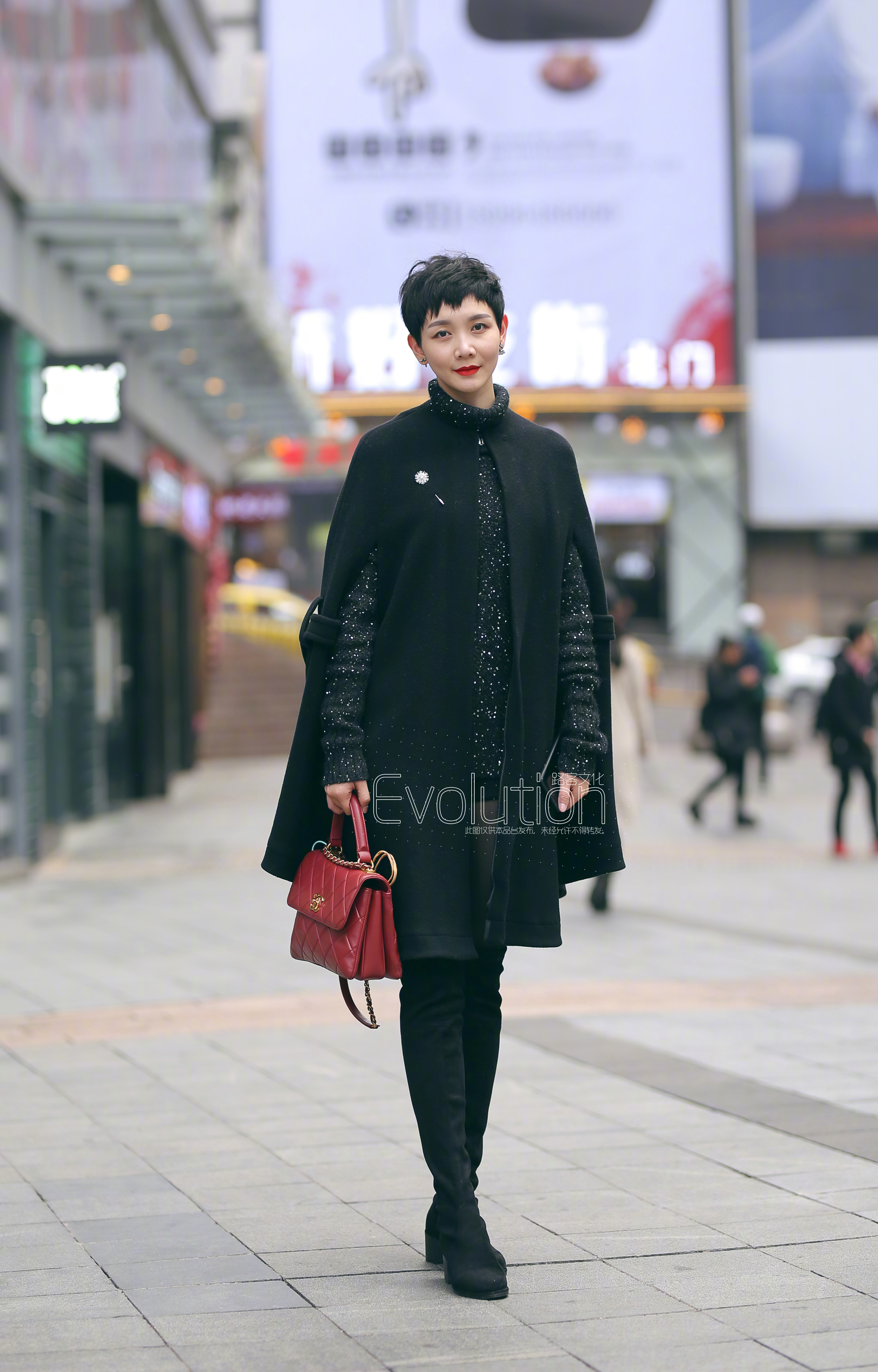 这一身穿搭我都很喜欢有层次，现在的冬天都是羽绒服八块肌肉款[无聊] ​​​
