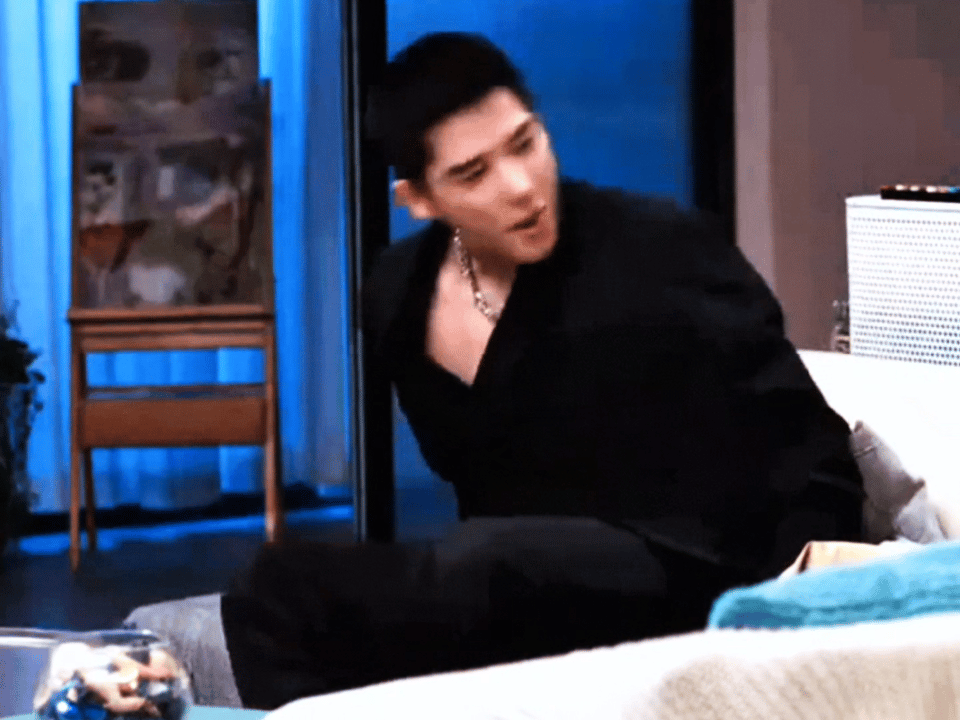 青年演员王安宇 🍡王安宇  看到快结局了，发现这个沈哲还是蛮大方的哥哥～哥哥～