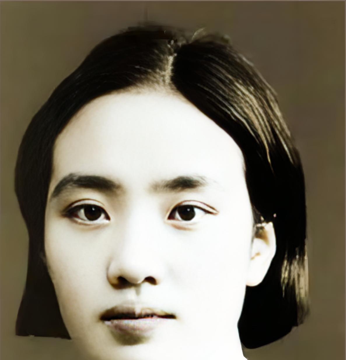 1946年陈守中娶了左权将军的遗孀刘志兰，新婚夜没给戒指，只递上亡夫的望远镜，用