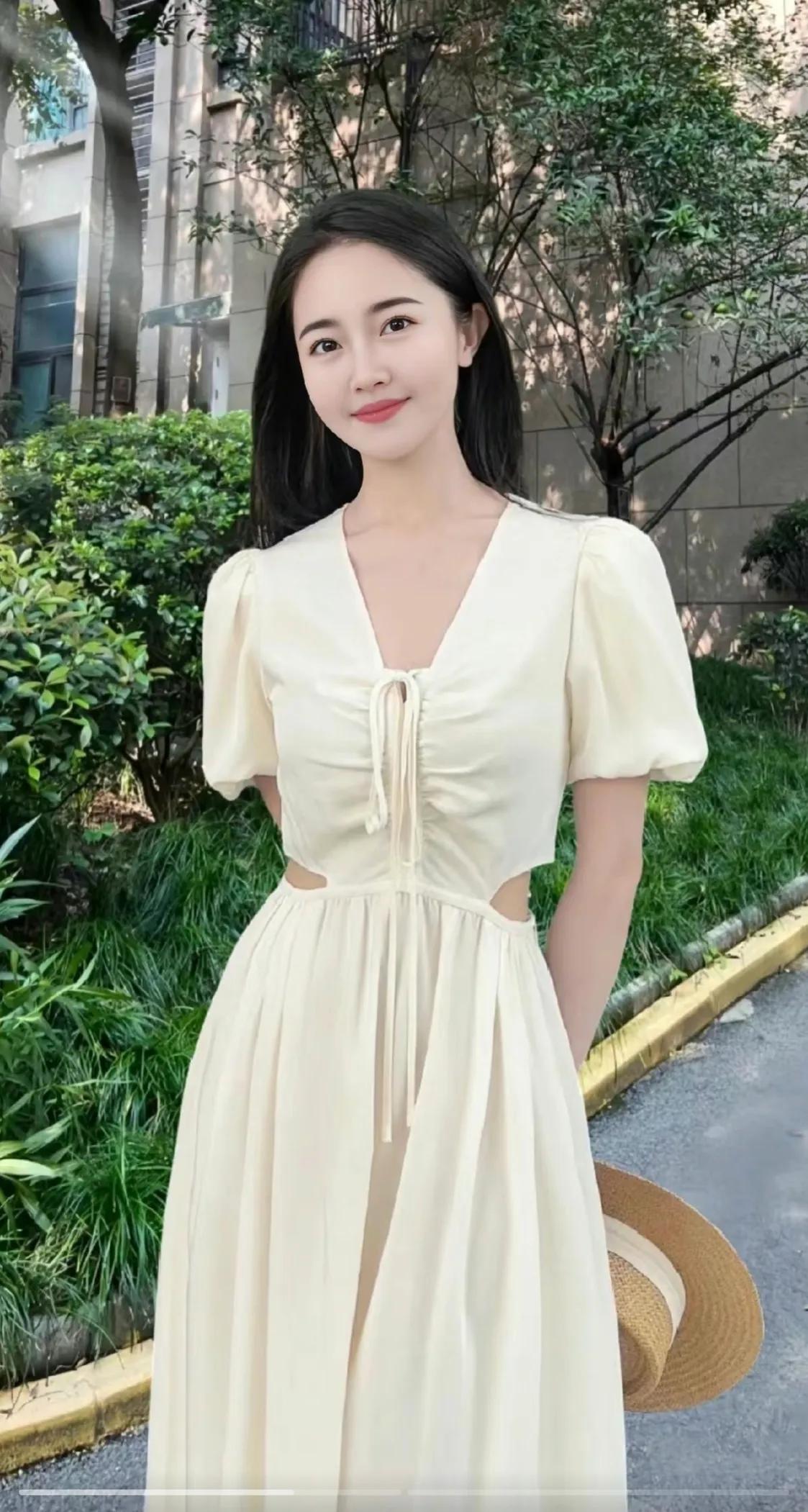 男女真的平等吗？
如果平等，为什么一有矛盾就得男人先道歉，非得男人哄，出去吃饭约