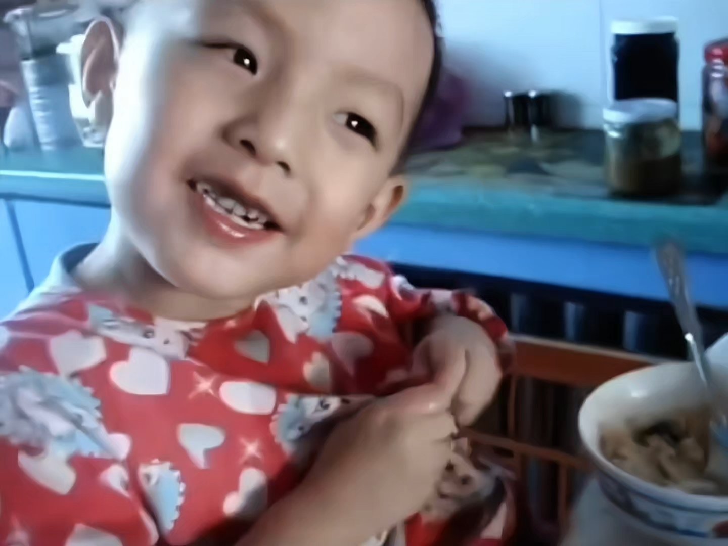 张泽禹卡点送祝福六六大顺 所有人对着张泽禹拍的彩霞许愿！ 