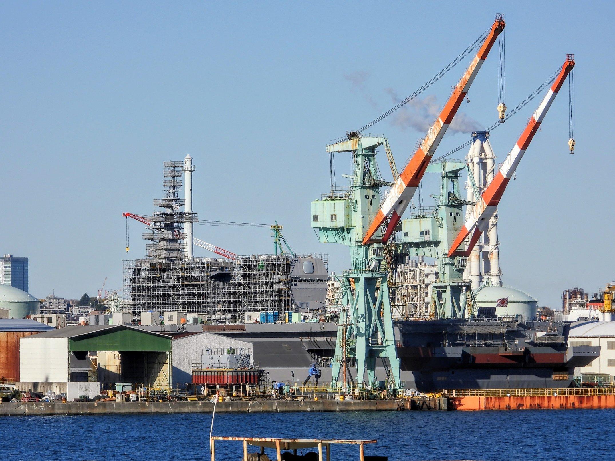 JMU横滨矶子近期在修舰艇——DDH-183“出云”——DD-110“高波”——