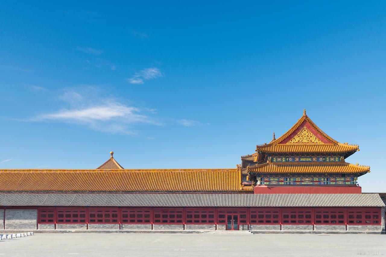 ＃社会飞速发展经历了什么＃
    中国改革开放的四十年社会飞速发展，人们的生活