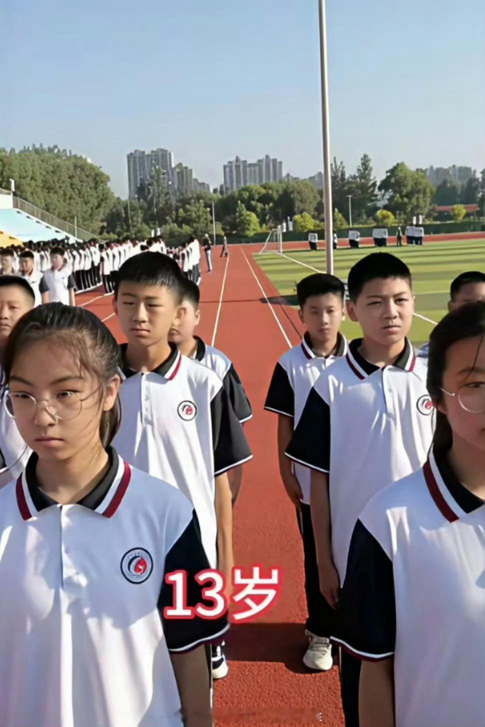 同样是13岁，刘佳玺这成熟感真的和同龄人拉开差距了 