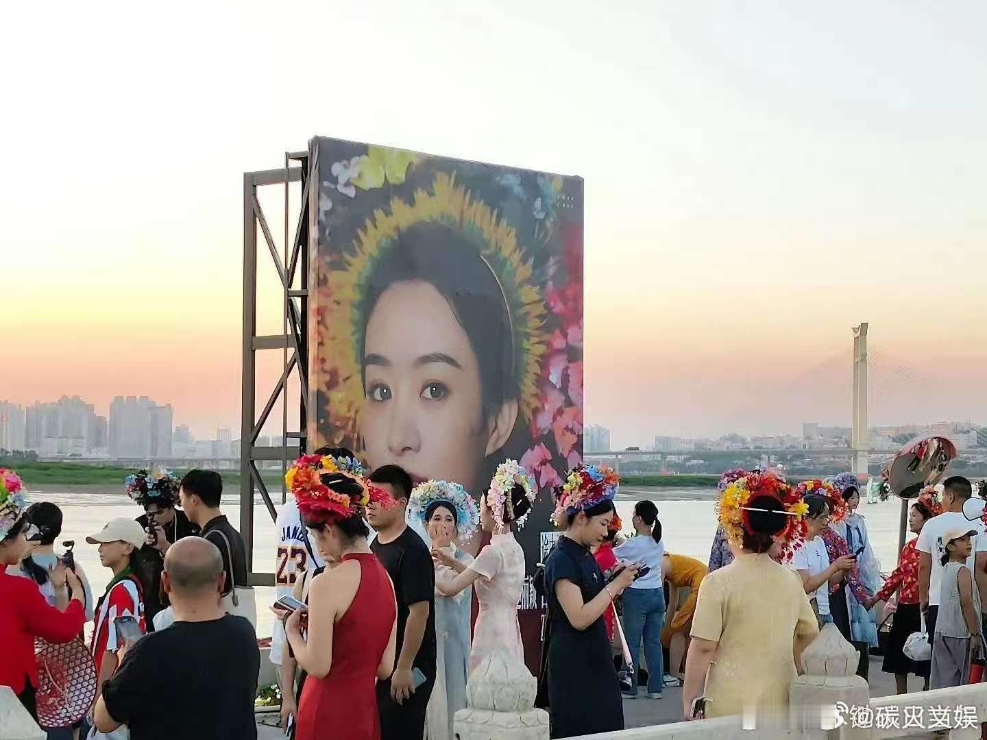 蟳埔村标志性码头出现赵丽颖泉州蟳埔村标志性码头出现赵丽颖蟳埔村标志性码头出现赵丽