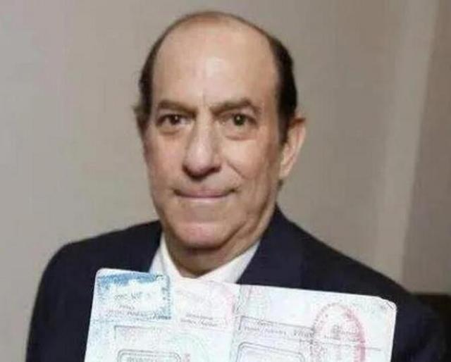 1987年，一美国人花200万买了一张不限次数的飞机票，航空公司很开心以为遇到了