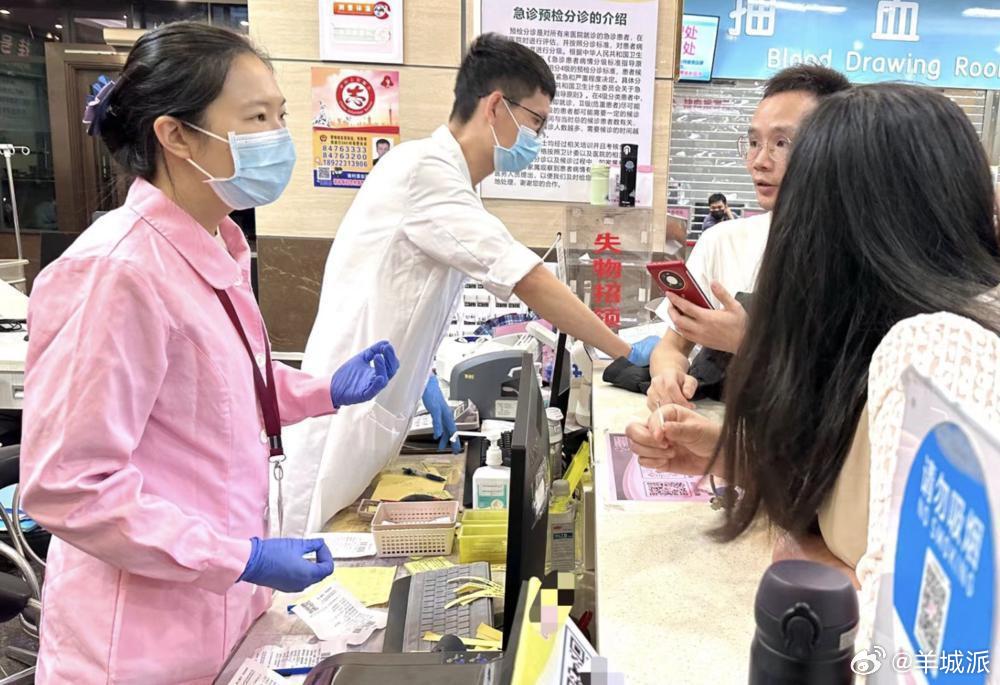 【成人呼吸道疾病门诊量增加，“高峰”要来了吗？】近日，记者从广州多家医院了解到，