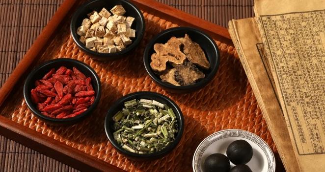 一个中成药是护肝扛把子，清湿热、疏肝气，修复肝细胞，你居然还不知道？

中医上有